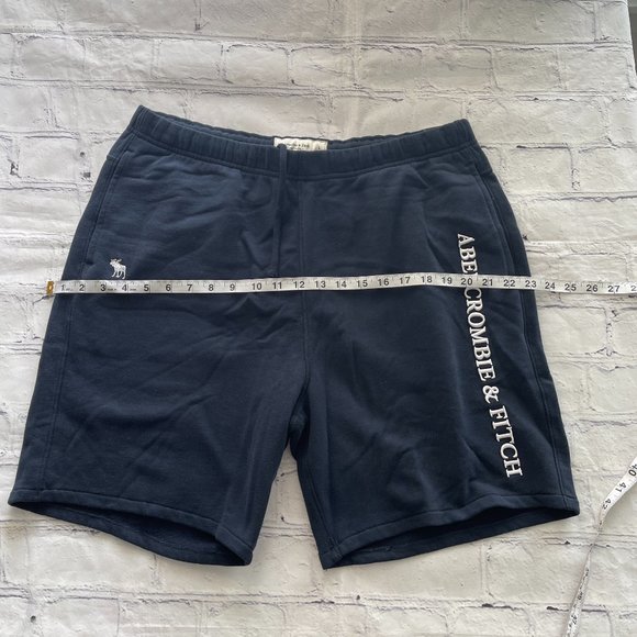 Abercrombie & Fitch Soft A&F Fleece Shorts - Picture 3 of 8